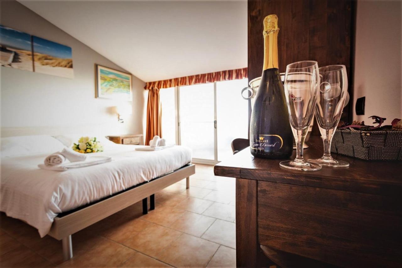 Hotel Villa Paradiso Riparbella Kültér fotó