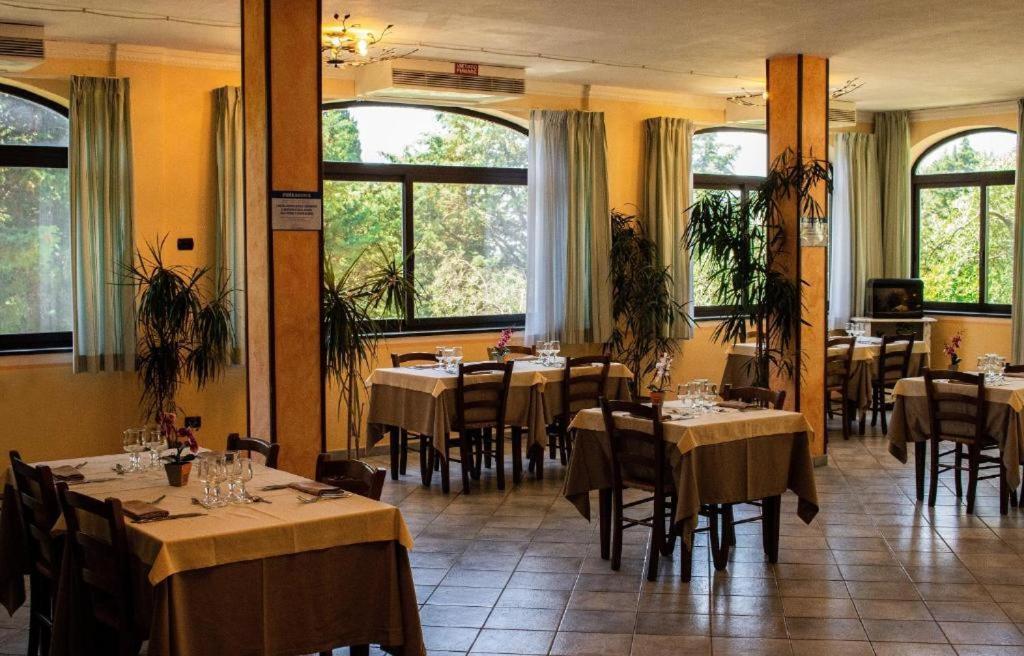 Hotel Villa Paradiso Riparbella Kültér fotó