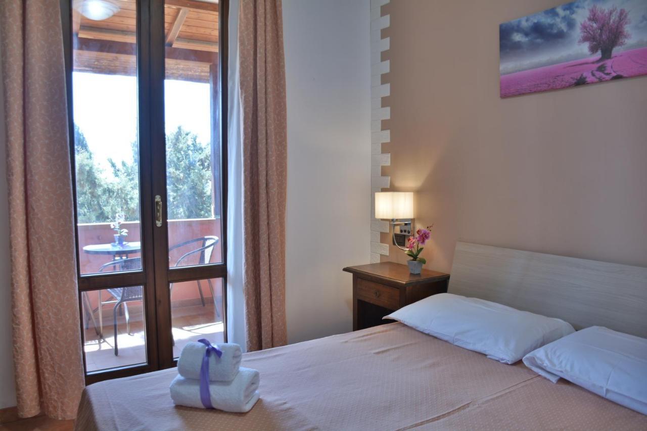 Hotel Villa Paradiso Riparbella Kültér fotó