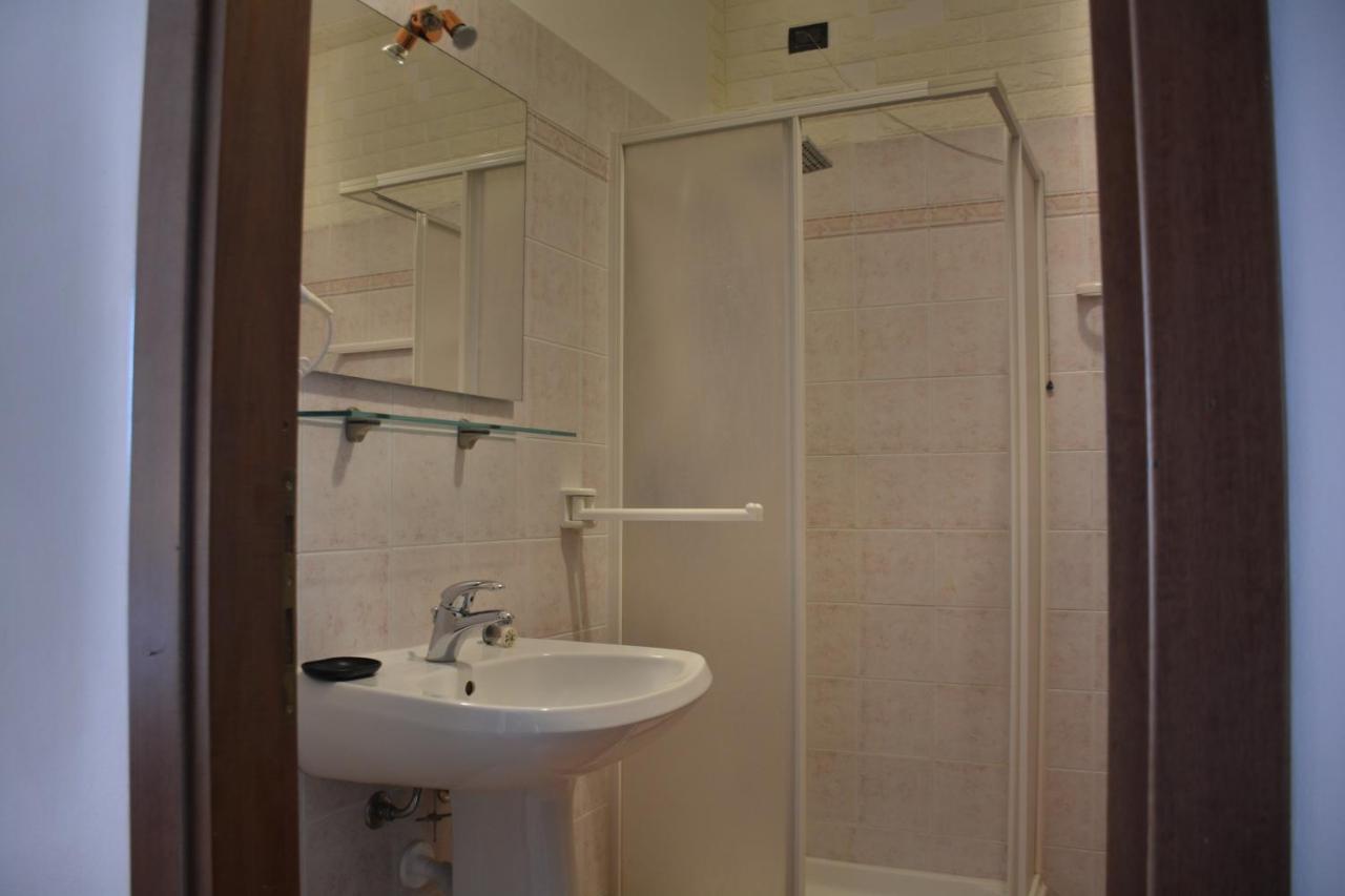 Hotel Villa Paradiso Riparbella Kültér fotó