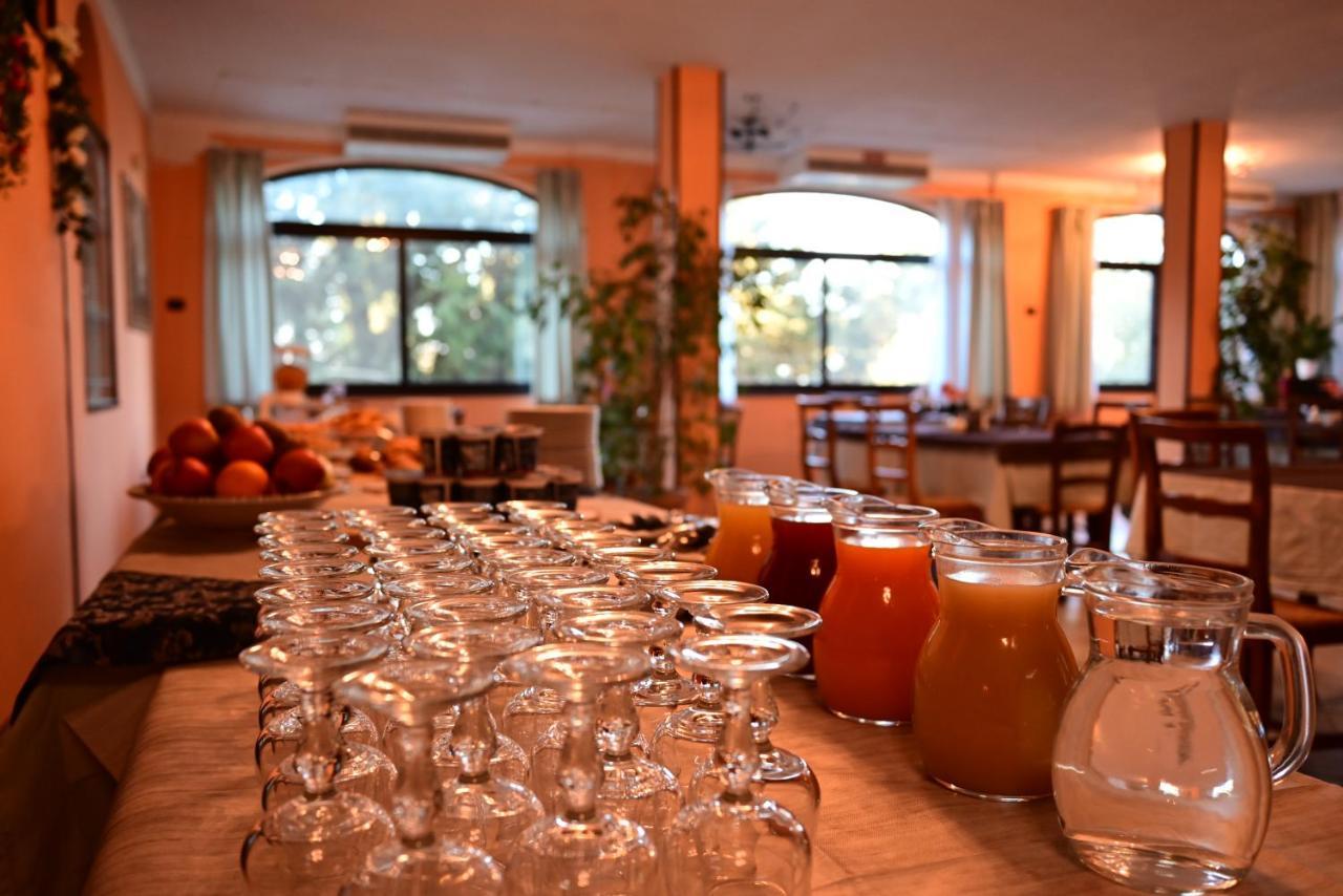Hotel Villa Paradiso Riparbella Kültér fotó