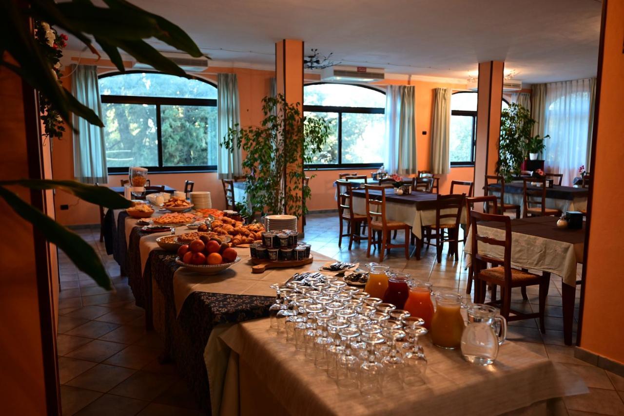 Hotel Villa Paradiso Riparbella Kültér fotó